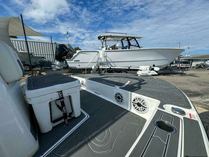 23ft Tidewater Yacht For Sale