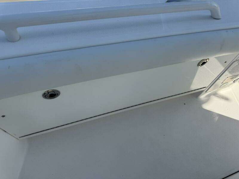 27ft Everglades Yacht For Sale