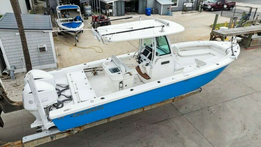 27ft Everglades Yacht For Sale