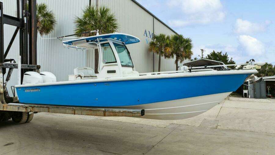 27ft Everglades Yacht For Sale