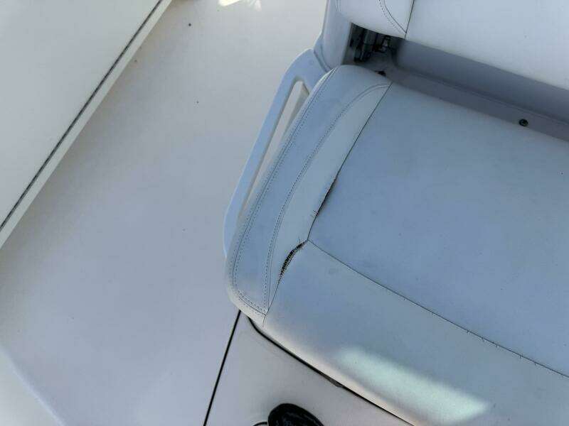 27ft Everglades Yacht For Sale