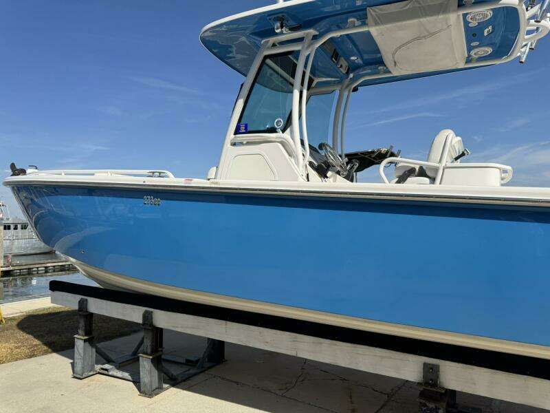 27ft Everglades Yacht For Sale