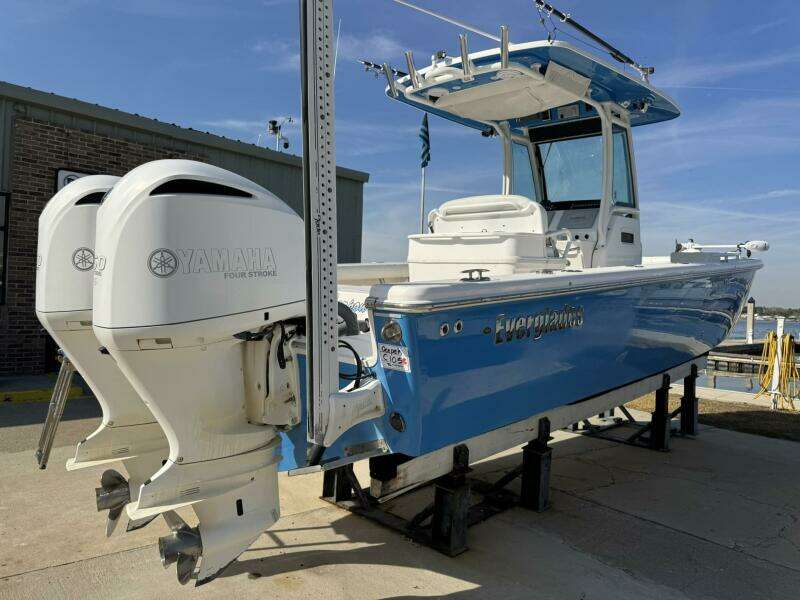 27ft Everglades Yacht For Sale