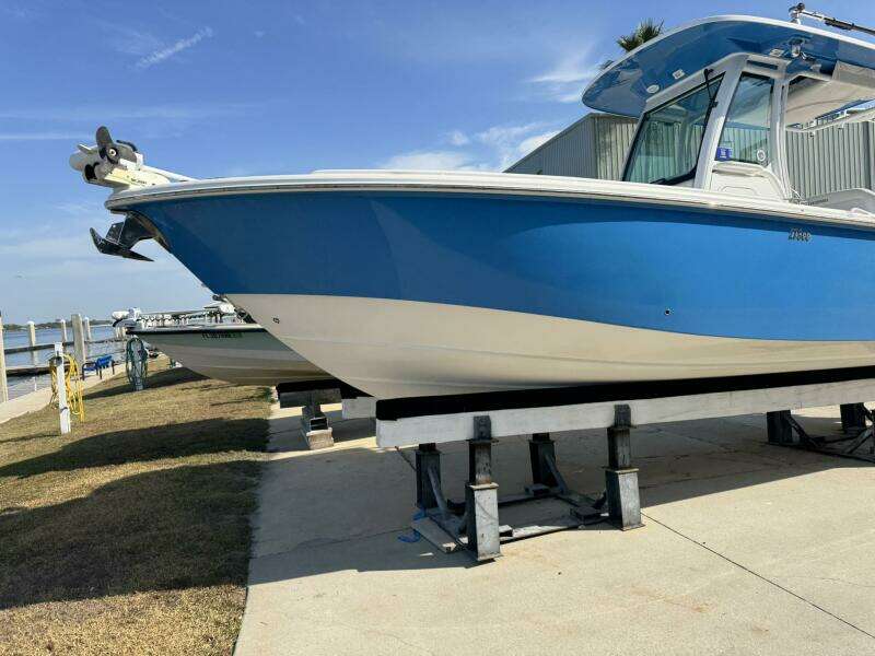 27ft Everglades Yacht For Sale