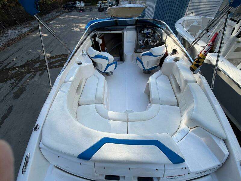 24ft Regal Yacht For Sale