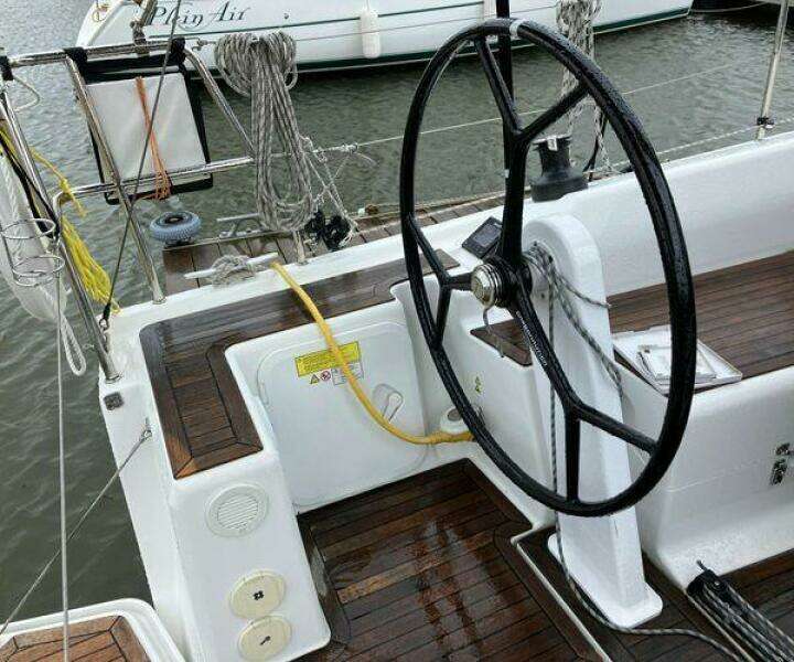 Stormy Temper 31ft Hanse Yacht For Sale