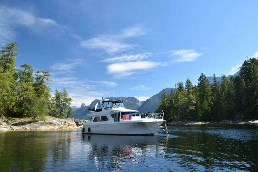 Hukilau 48ft Navigator Yacht For Sale