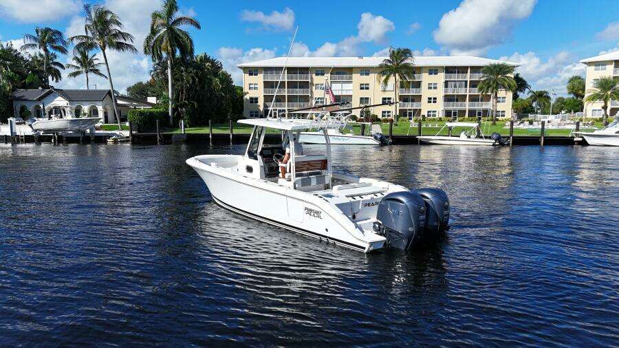 28ft Pursuit Yacht For Sale