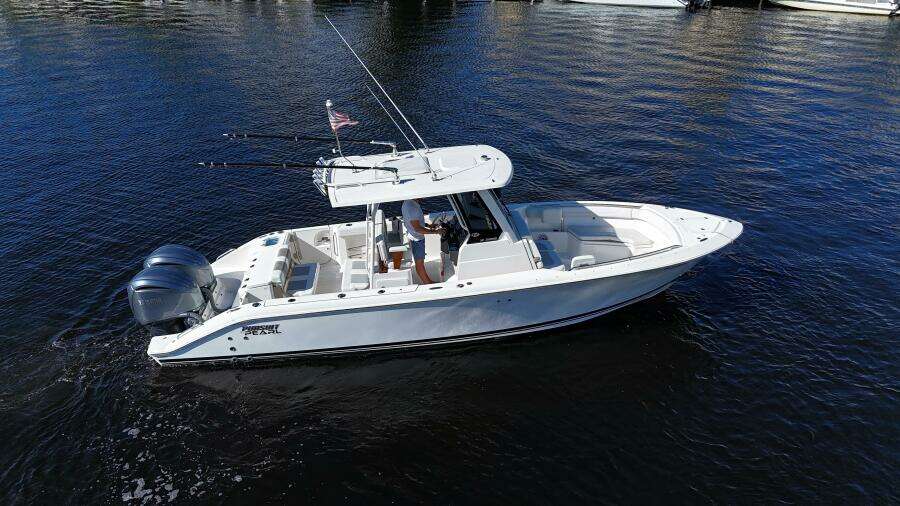 28ft Pursuit Yacht For Sale