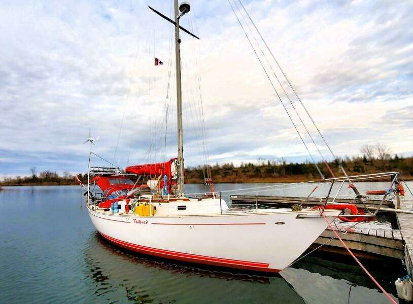 PAILALRD 35ft Niagara Yacht For Sale