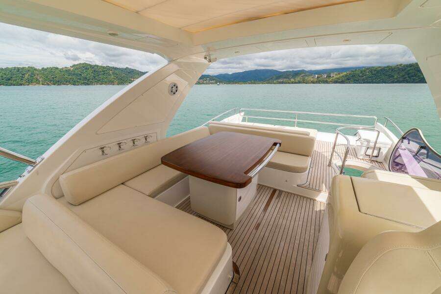 2014 Azimut 64 