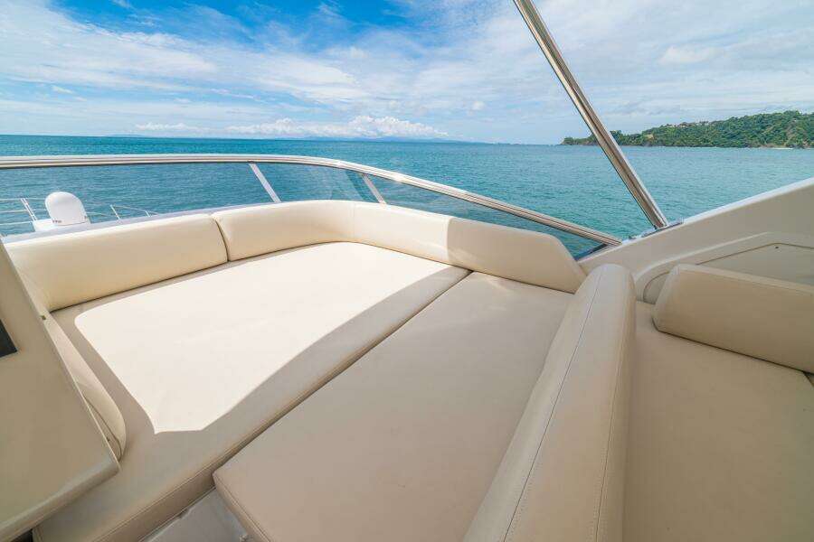2014 Azimut 64 