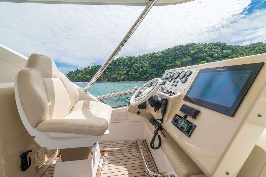 2014 Azimut 64 