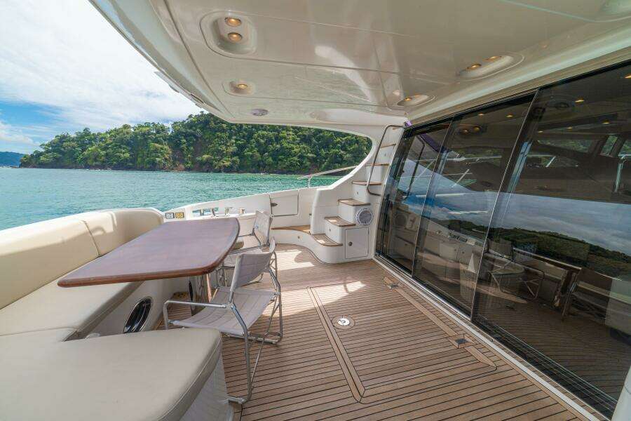 2014 Azimut 64 