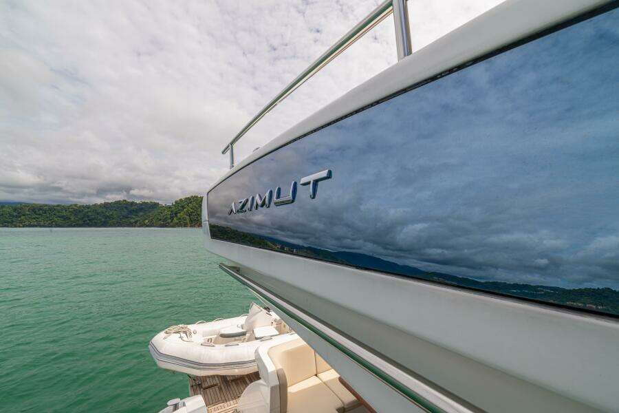 2014 Azimut 64 