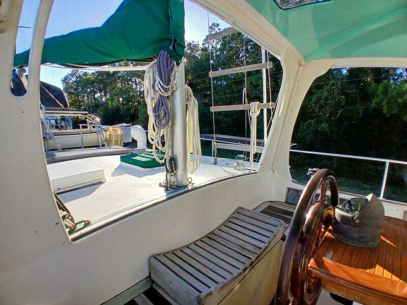 Lady Bella 45ft Hardin Yacht For Sale