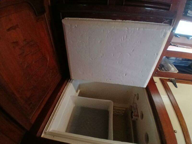 Lady Bella 45ft Hardin Yacht For Sale