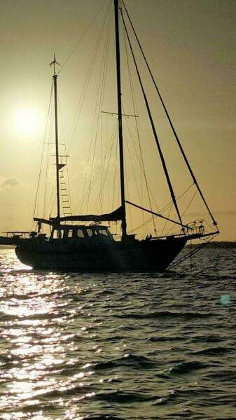 Lady Bella 45ft Hardin Yacht For Sale