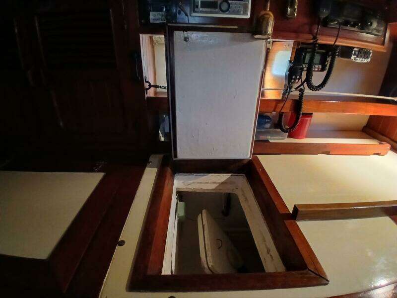 Lady Bella 45ft Hardin Yacht For Sale