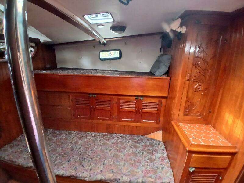 Lady Bella 45ft Hardin Yacht For Sale