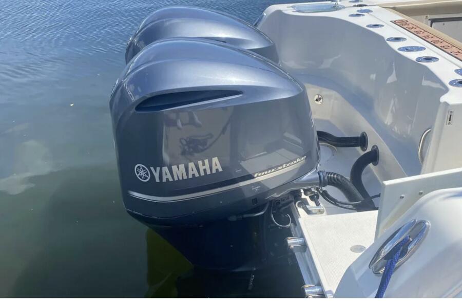 32' 2018 Sailfish 325 DC