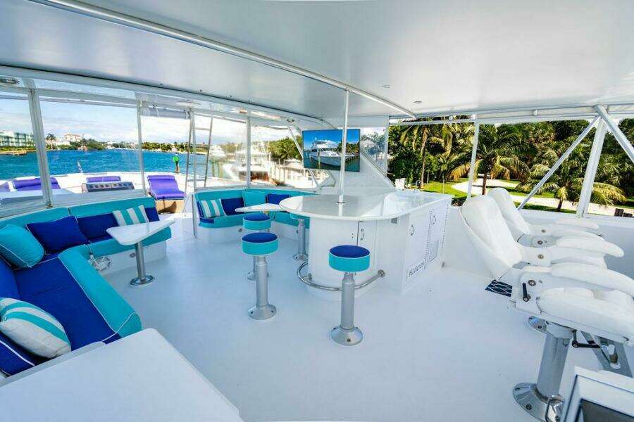 WATER BORN 75ft Hatteras Yacht For Sale