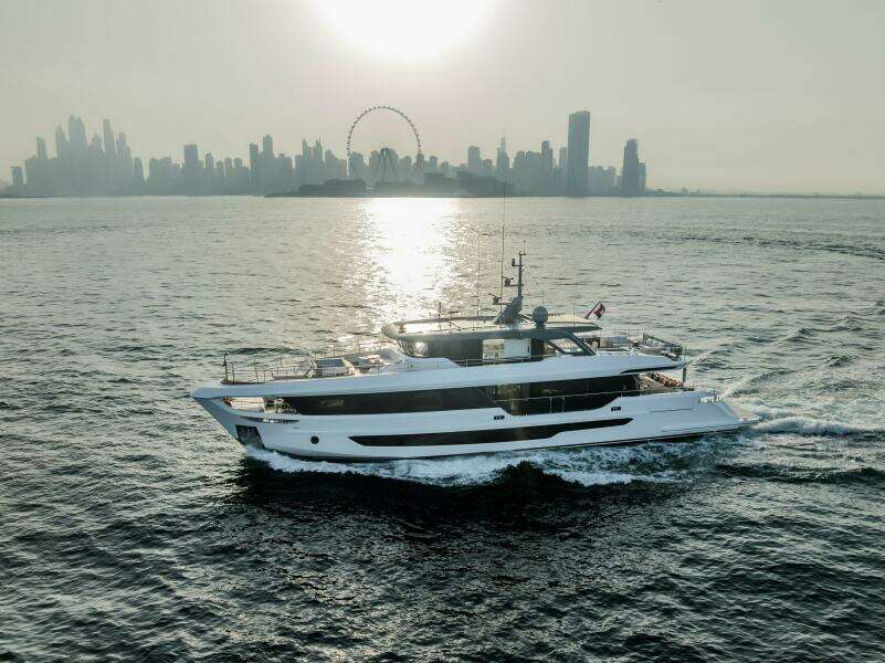 100ft Majesty Yachts Yacht For Sale