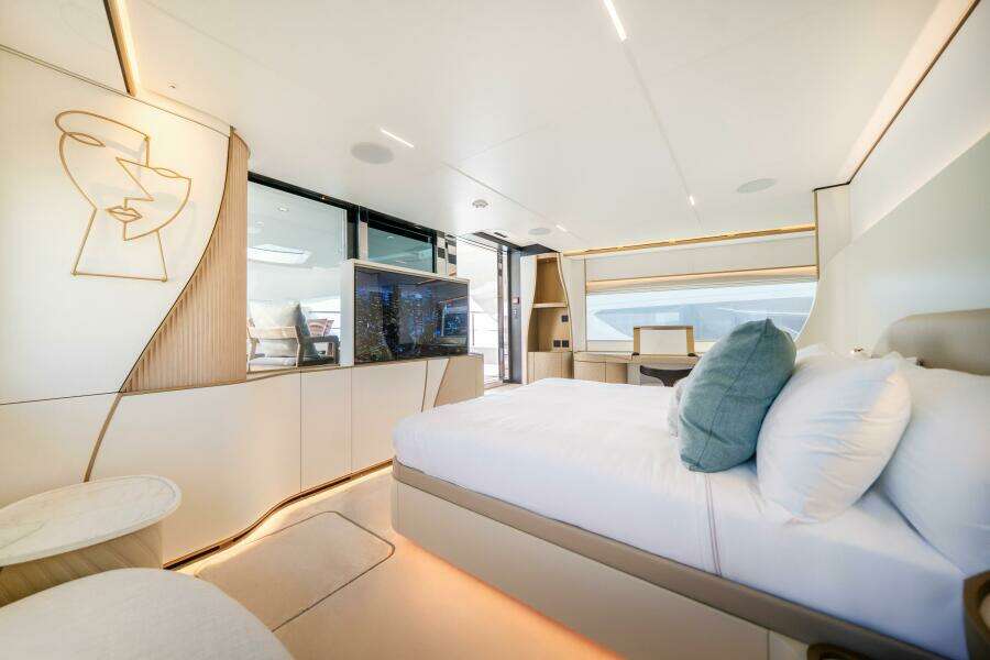 100ft Majesty Yachts Yacht For Sale