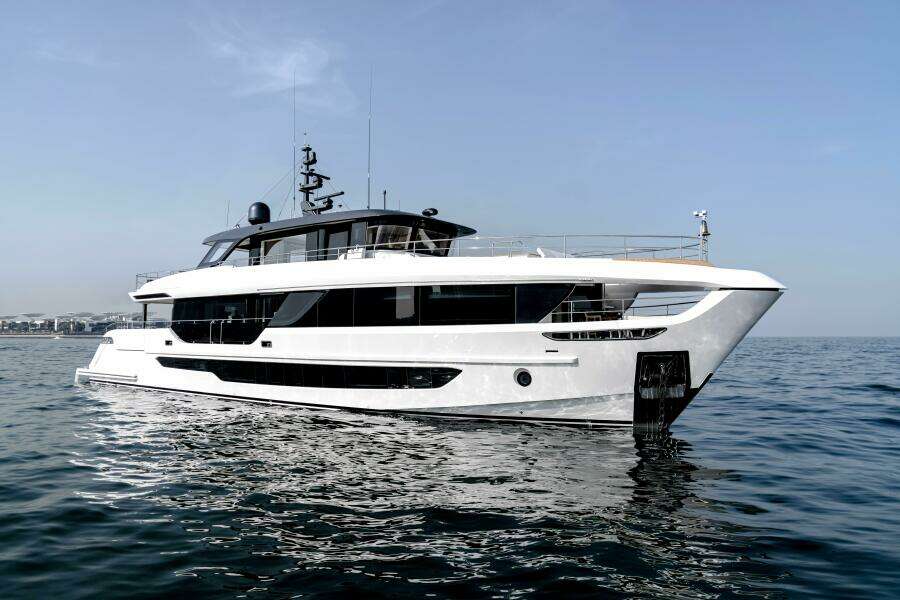 100ft Majesty Yachts Yacht For Sale