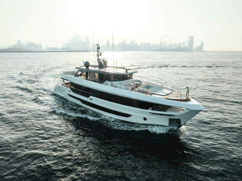 100ft Majesty Yachts Yacht For Sale