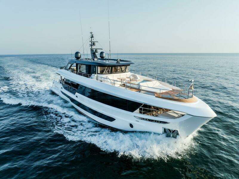 100ft Majesty Yachts Yacht For Sale