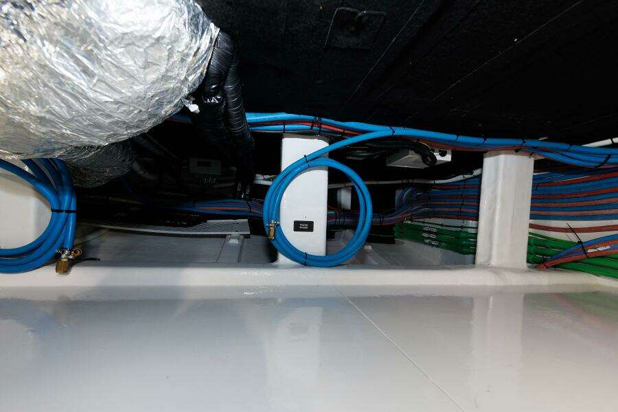 58ft Vicem Yacht For Sale