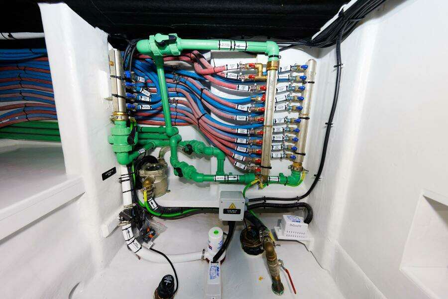 58ft Vicem Yacht For Sale