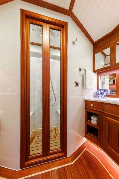 58ft Vicem Yacht For Sale