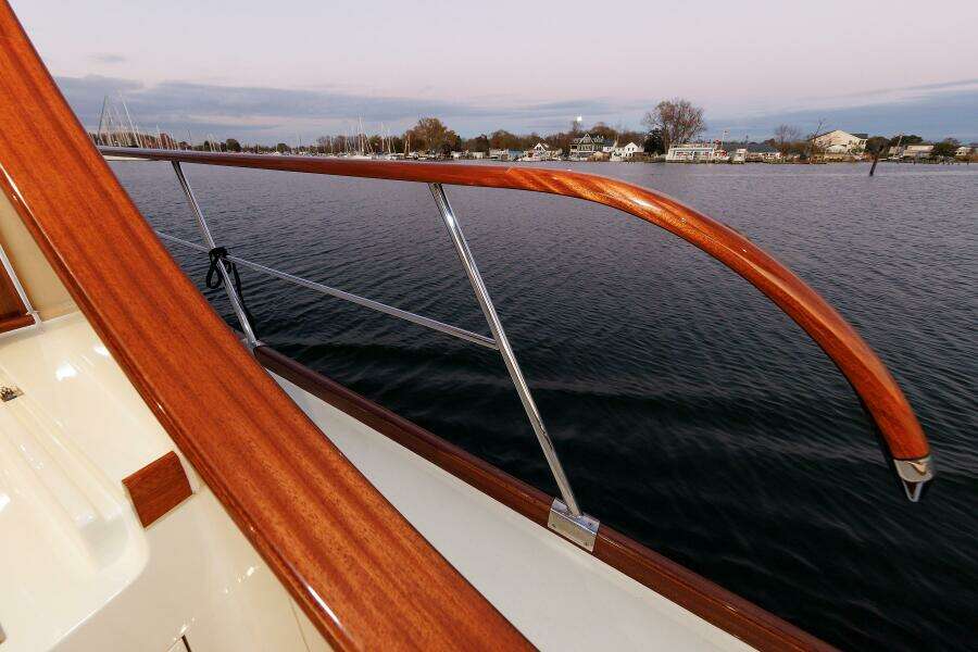 58ft Vicem Yacht For Sale