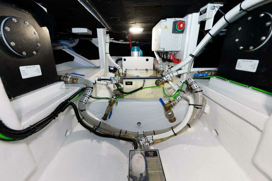 58ft Vicem Yacht For Sale