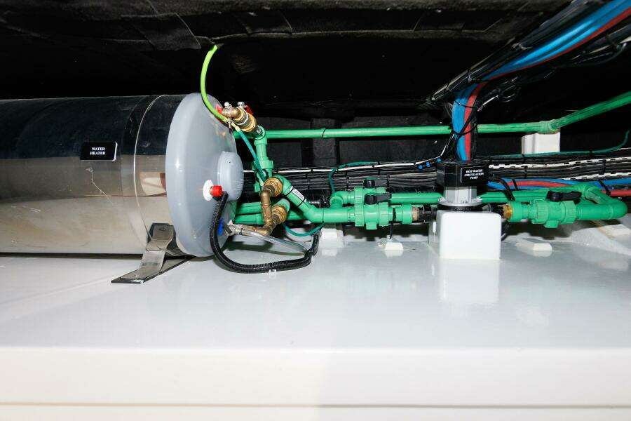 58ft Vicem Yacht For Sale