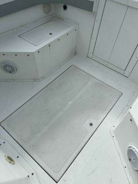 33ft Avanti Yacht For Sale