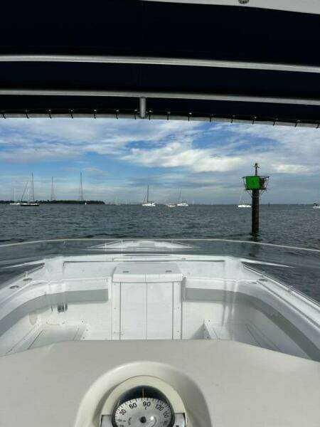 33ft Avanti Yacht For Sale