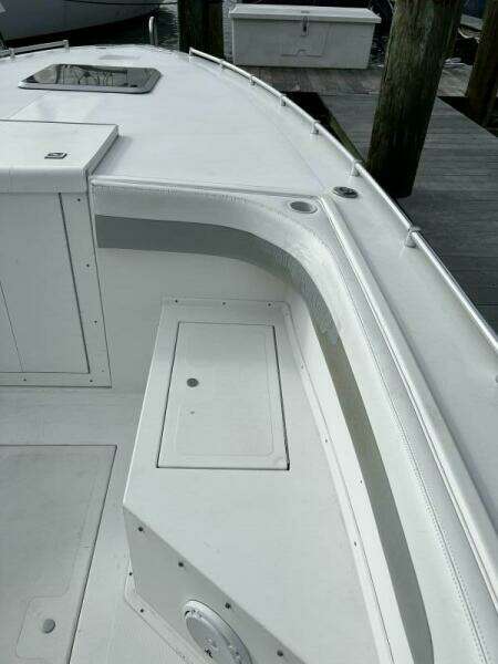 33ft Avanti Yacht For Sale