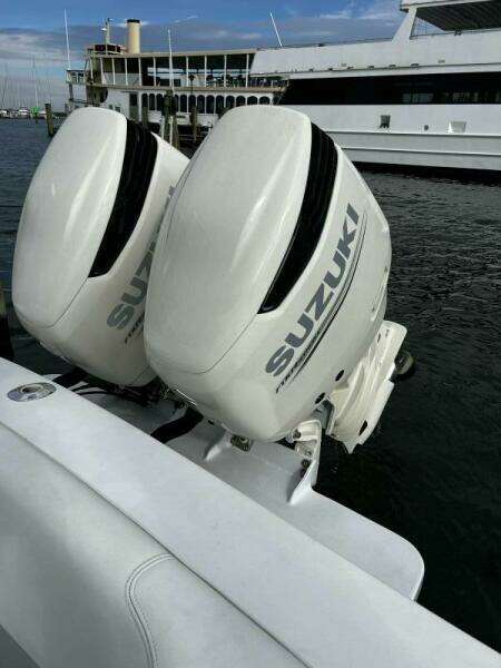 33ft Avanti Yacht For Sale