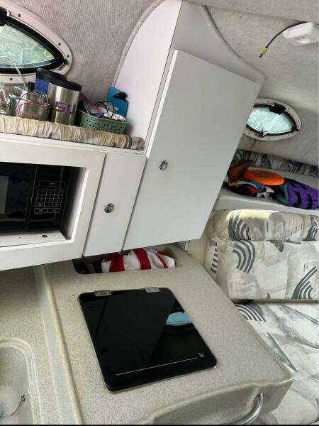 29ft Wellcraft Yacht For Sale