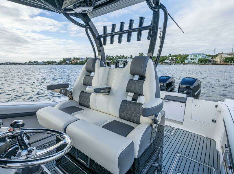 Going Propless 32ft Tidewater Yacht For Sale