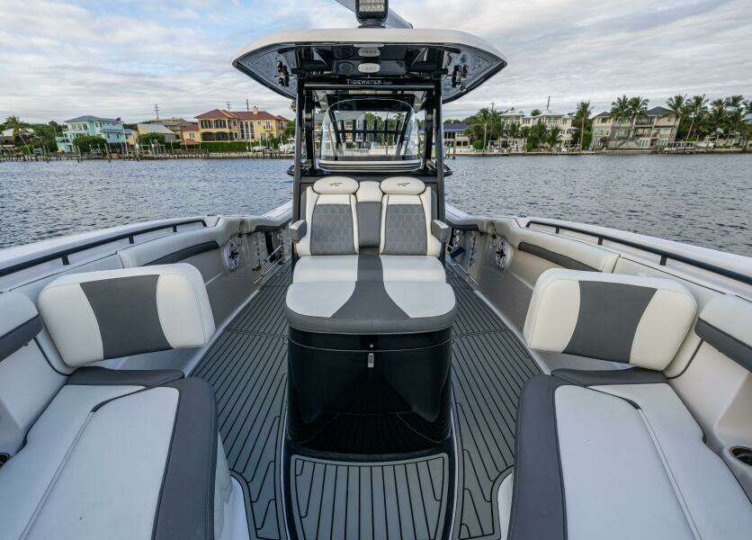 Going Propless 32ft Tidewater Yacht For Sale