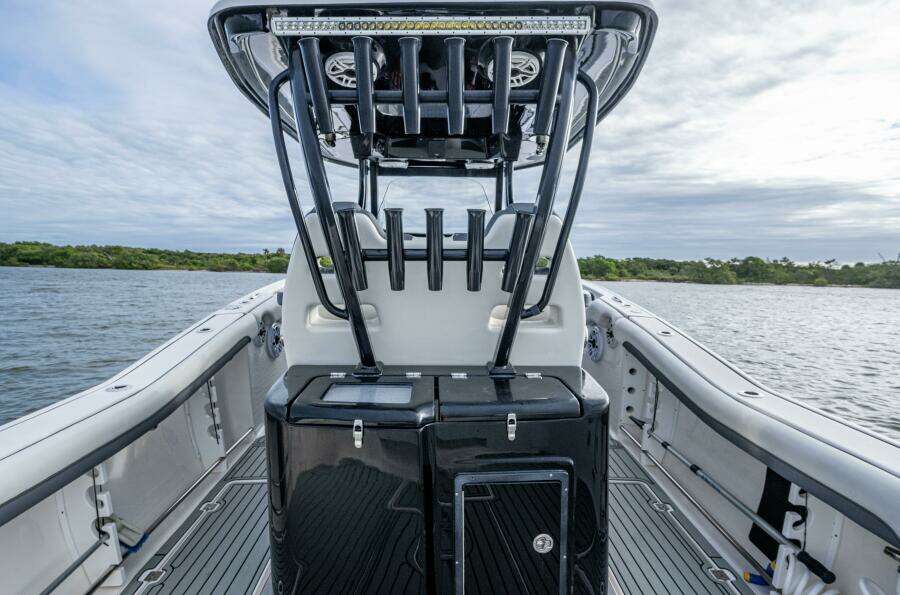 Going Propless 32ft Tidewater Yacht For Sale