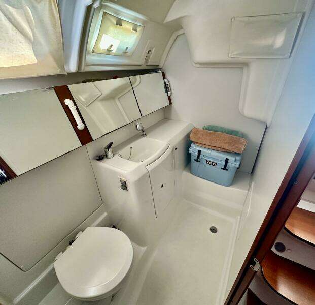 37ft Beneteau Yacht For Sale