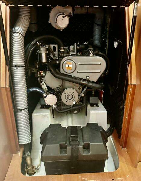 37ft Beneteau Yacht For Sale