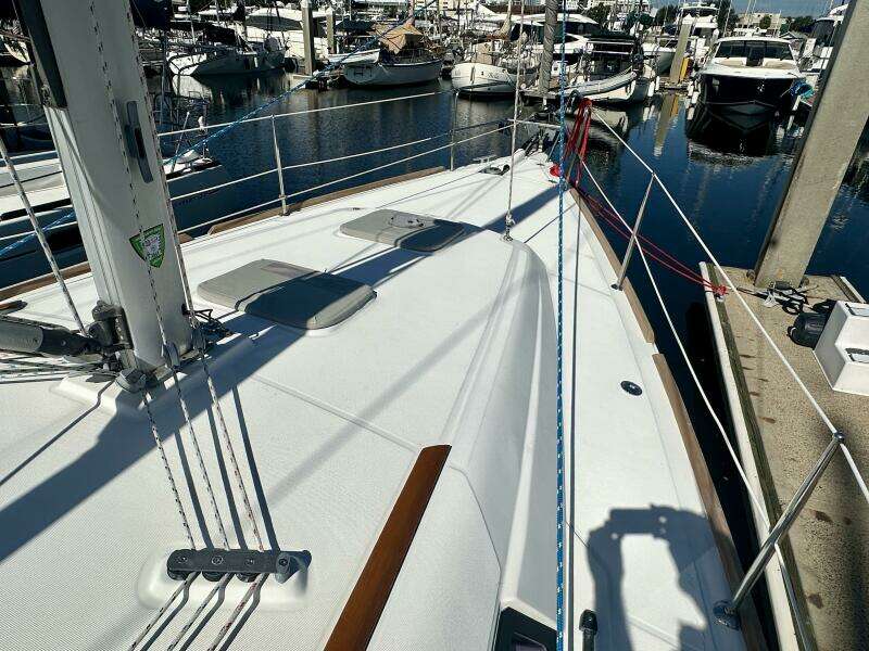 37ft Beneteau Yacht For Sale