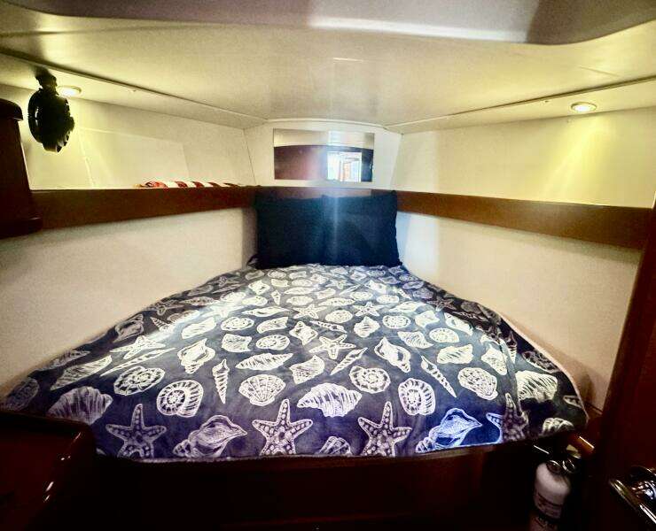 37ft Beneteau Yacht For Sale