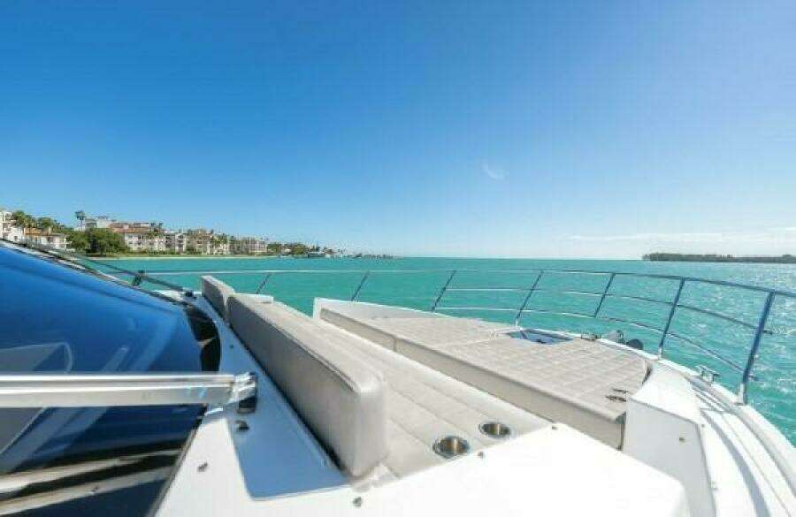 RELENTLESS 50ft Azimut Yacht For Sale